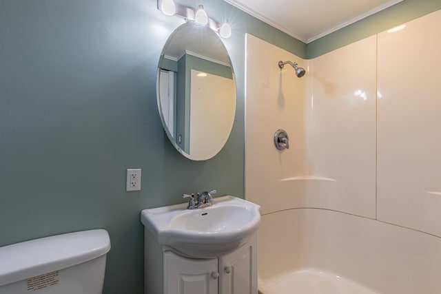 402 Lincoln St, Seatonville, IL 61359 - full bath with vanity and crown molding