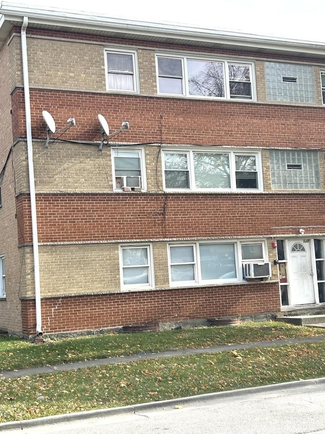 543 Geneva Ave Unit 104A, Bellwood, IL 60104 - view of property with cooling unit