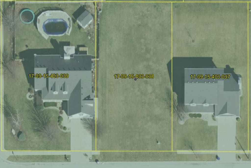 1802 Derby Dr, Bourbonnais, IL 60914 - photo 2
