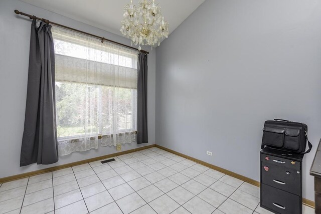 4496 W Hill Ave, Waukegan, IL 60085 - photo 11