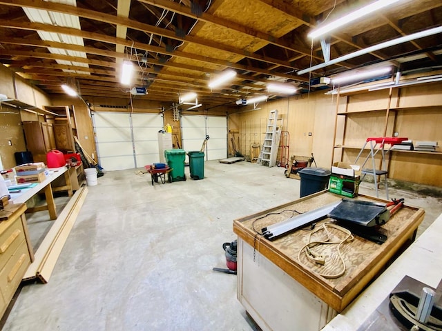 157 Prairie St, Ottawa, IL 61350 - garage with a garage door opener