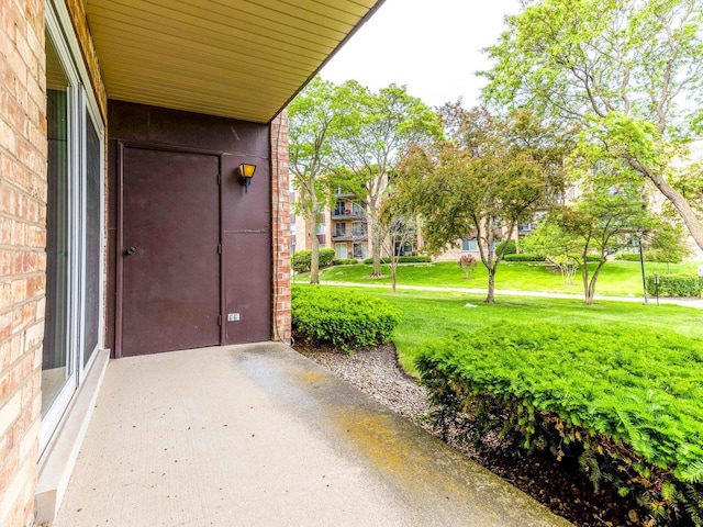 500 W Huntington Commons Rd Unit 150, Mount Prospect, IL 60056 - view of patio
