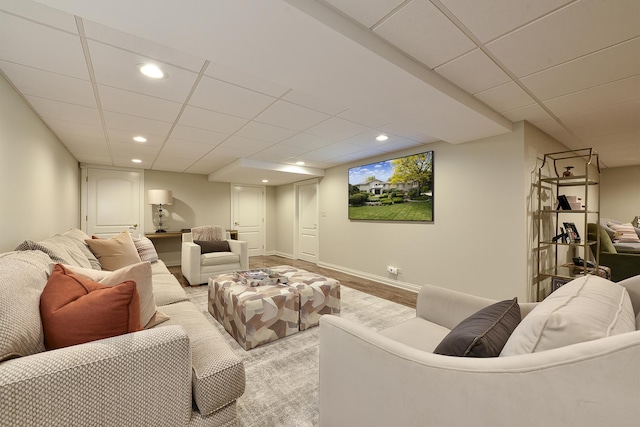 1877 Banbury Rd, Inverness, IL 60067 - living room featuring recessed lighting and a drop ceiling