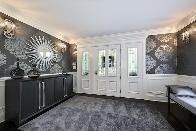 1877 Banbury Rd, Inverness, IL 60067 - foyer featuring a wainscoted wall, wallpapered walls, ornamental molding, and a decorative wall
