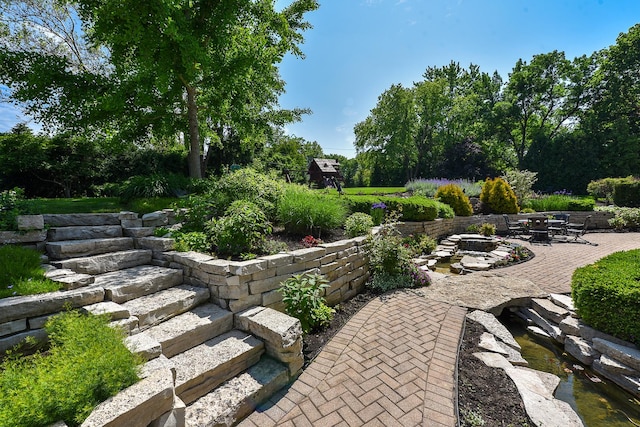 1877 Banbury Rd, Inverness, IL 60067 - view of patio / terrace