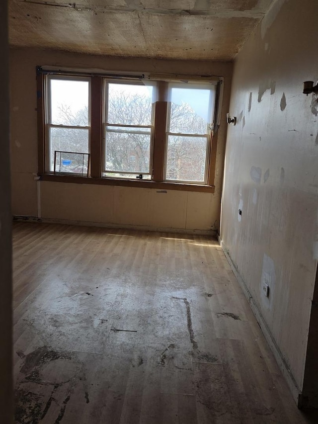 8847 S Burley Ave, Chicago, IL 60617 - spare room with healthy amount of natural light