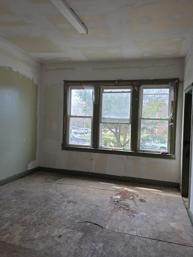 8847 S Burley Ave, Chicago, IL 60617 - unfurnished room with baseboards