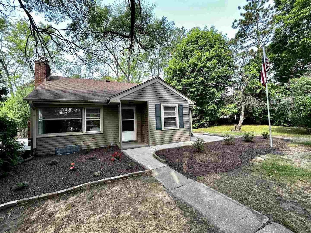 4713 E Lawn Dr, Rockford, IL 61108 - photo 1