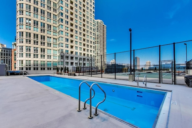 345 N Lasalle Blvd Unit 3904, Chicago, IL 60654 - community pool featuring a tennis court