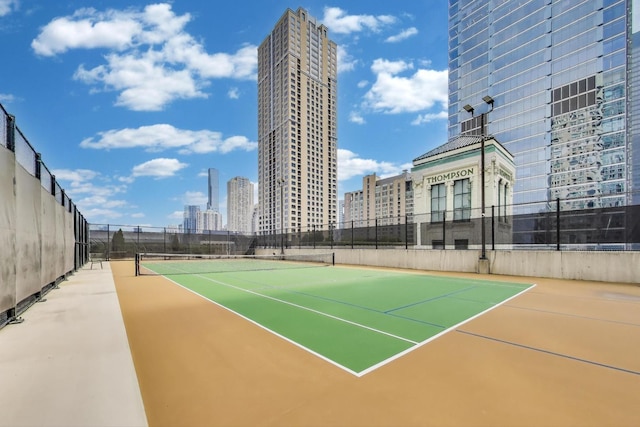 345 N Lasalle Blvd Unit 3904, Chicago, IL 60654 - view of tennis court with a view of skyline