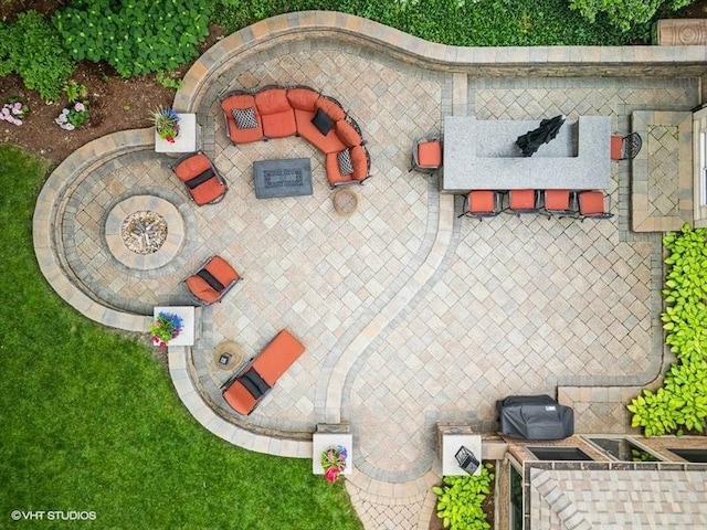 3104 Royal Fox Dr, Saint Charles, IL 60174 - drone / aerial view