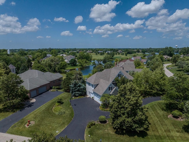 9520 Nicklaus Ln, Crystal Lake, IL 60014 - aerial view of residential area featuring a nearby body of water