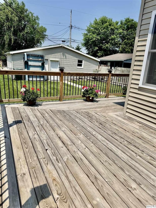 732 S 13th, Quincy, IL 62301 - view of wooden deck
