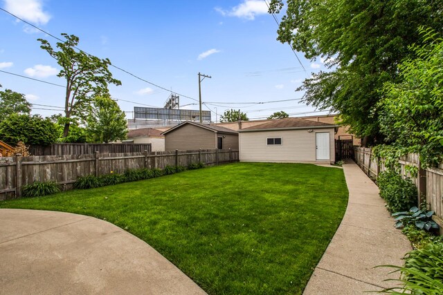 4039 N Kildare Ave, Chicago, IL 60641 - view of fenced backyard