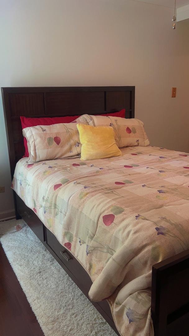 3427 Vollmer Rd Unit 108, Flossmoor, IL 60422 - bedroom with wood finished floors