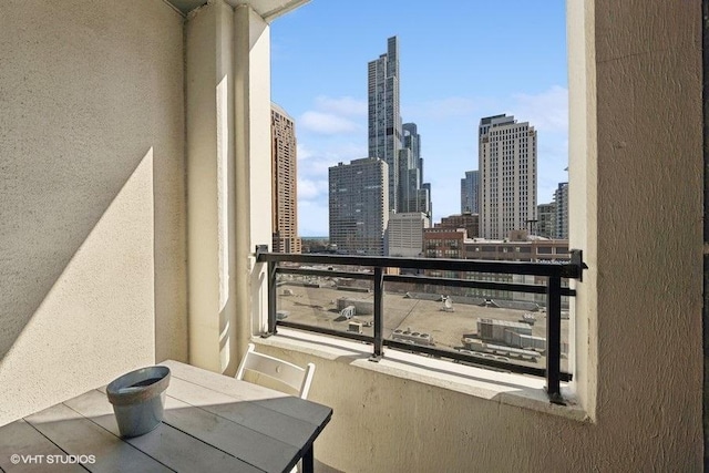 1255 S State St Unit 911, Chicago, IL 60605 - balcony with a view of skyline