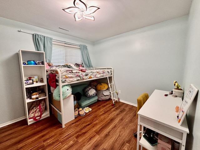 826 Dartmoor Dr, Crystal Lake, IL 60014 - bedroom featuring wood finished floors and baseboards