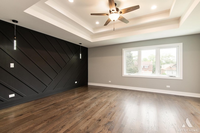 10921 S Hermosa Ave, Chicago, IL 60643 - unfurnished room with a tray ceiling, dark wood-style flooring, a ceiling fan, baseboards, and recessed lighting