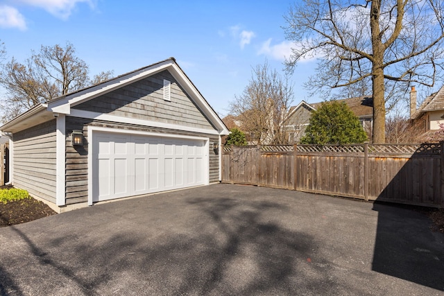 622 S Washington St, Hinsdale, IL 60521 - view of detached garage