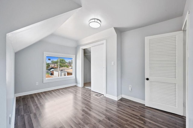 11319 S Green Bay Ave, Chicago, IL 60617 - photo 22