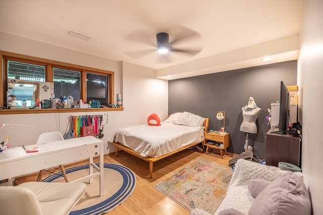 25429 W Cedar Crest Ln, Lake Villa, IL 60046 - bedroom featuring wood finished floors, a ceiling fan, and recessed lighting