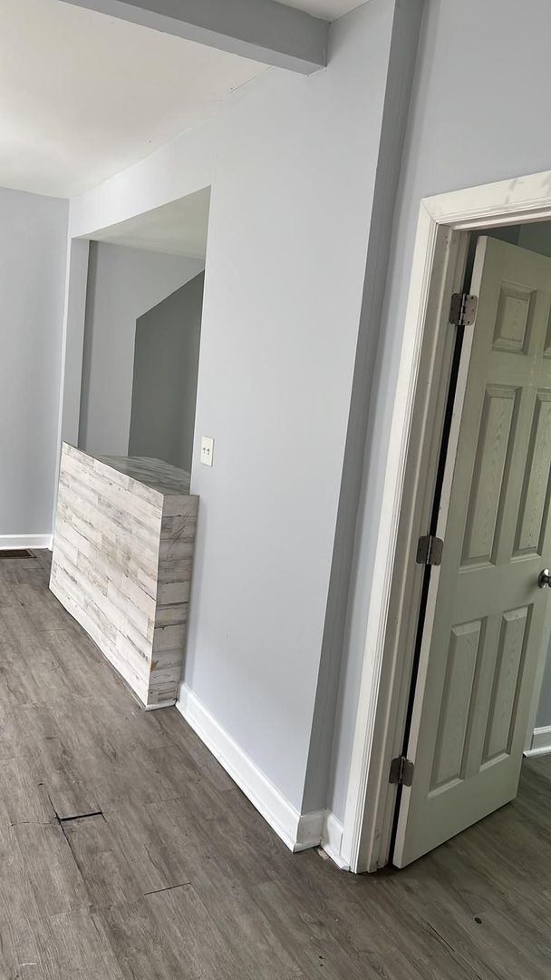 8205 S Houston Ave, Chicago, IL 60617 - hall featuring wood finished floors and baseboards