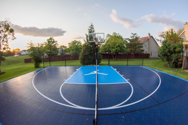 1034 Idaho St, Carol Stream, IL 60188 - view of sport court featuring community basketball court