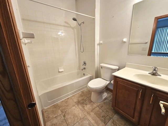 2 Kenilworth Ct, Cary, IL 60013 - full bath with vanity and bathing tub / shower combination