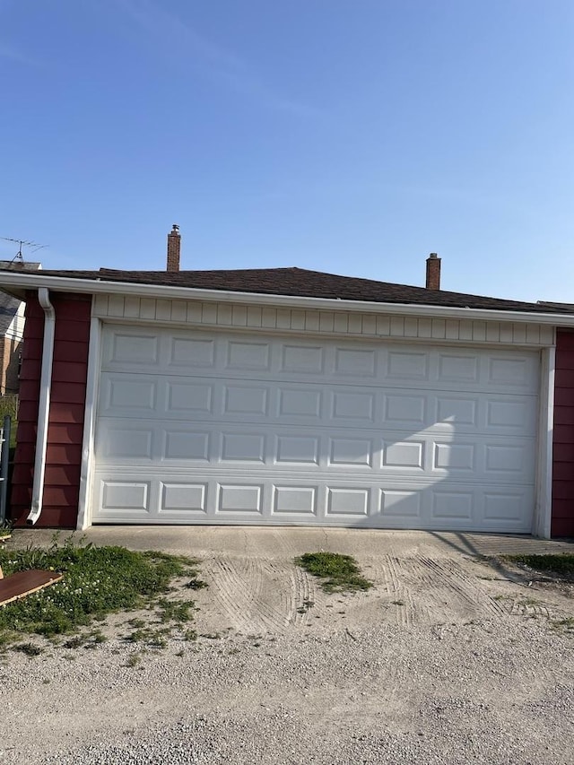 7324 W 56th Pl, Summit, IL 60501 - garage with dirt driveway