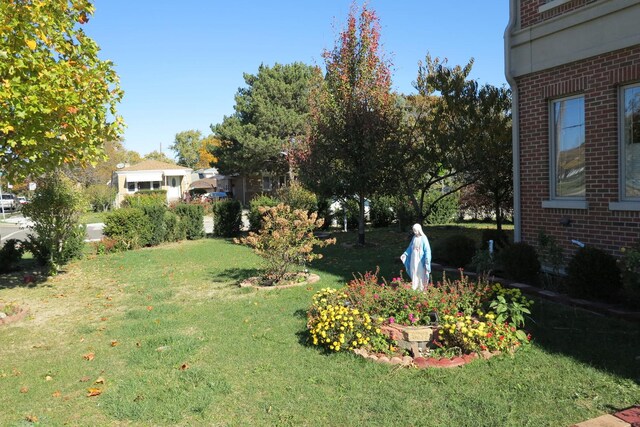 7151 Church St, Morton Grove, IL 60053 - photo 4