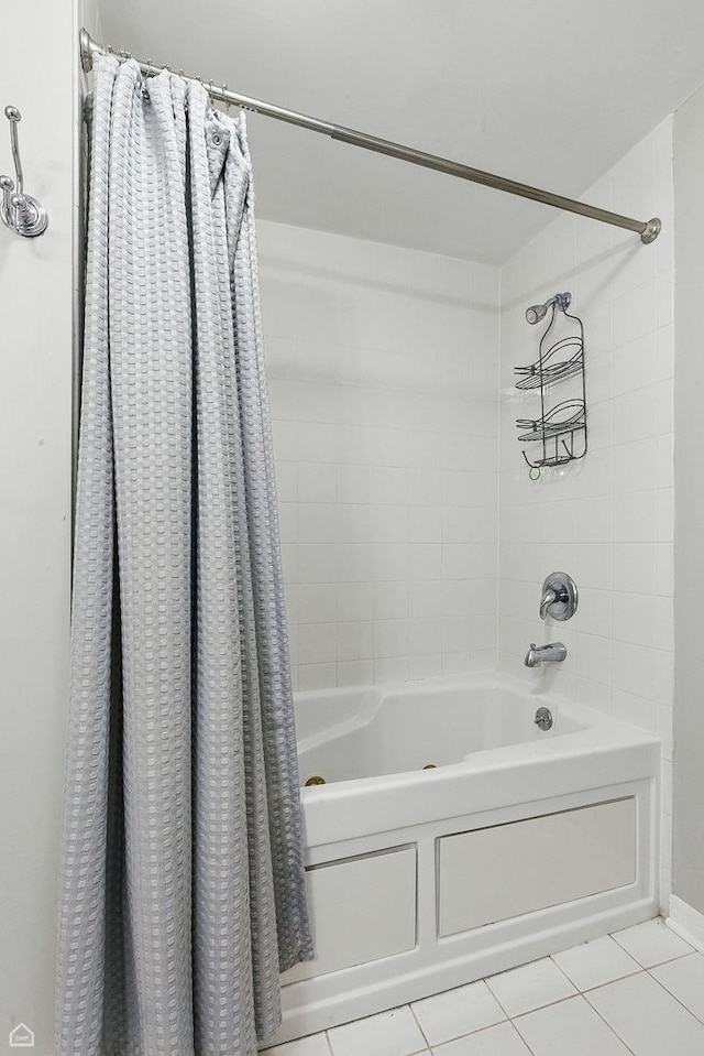 421 Pintail Ln, Deerfield, IL 60015 - full bathroom with tile patterned flooring and shower / bath combo with shower curtain