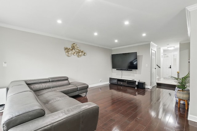 421 Pintail Ln, Deerfield, IL 60015 - living area with baseboards, ornamental molding, recessed lighting, and wood finished floors