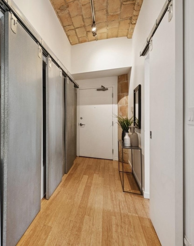 120 E Cullerton St Unit 402, Chicago, IL 60616 - corridor featuring light wood-style flooring