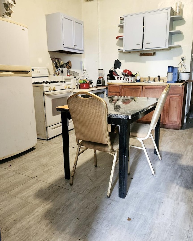5350 S Winchester Ave, Chicago, IL 60609 - photo 2