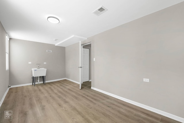 13739 Kildare Ave, Crestwood, IL 60418 - empty room featuring light wood-style flooring and baseboards