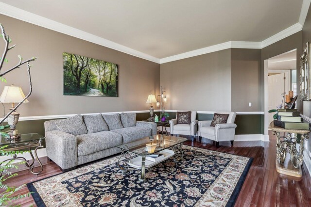 24 Wood Oaks Dr, South Barrington, IL 60010 - living area featuring wood finished floors, crown molding, and baseboards