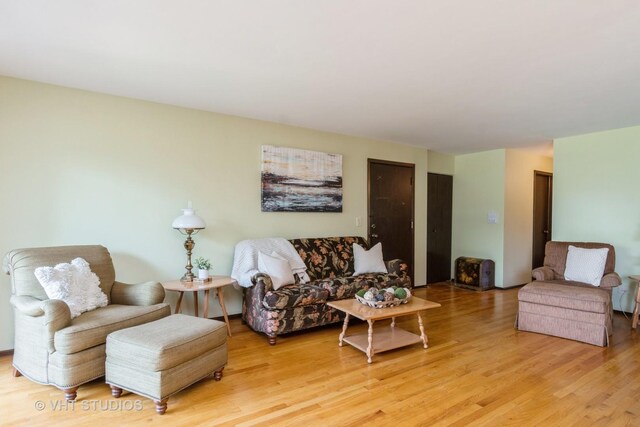 338 Sheridan Dr Unit 1F, Willowbrook, IL 60527 - living area with light wood-type flooring