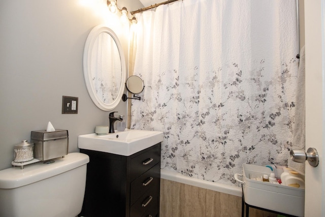 5236 W Nelson St, Chicago, IL 60641 - bathroom with vanity and shower / bath combo with shower curtain