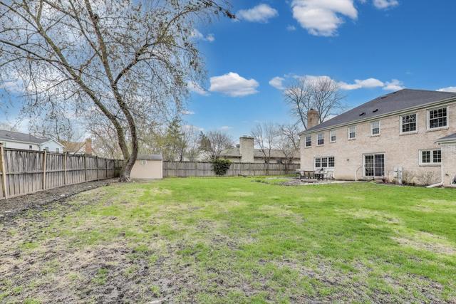 613 Michelline Ln, Northbrook, IL 60062 - view of yard with a patio area