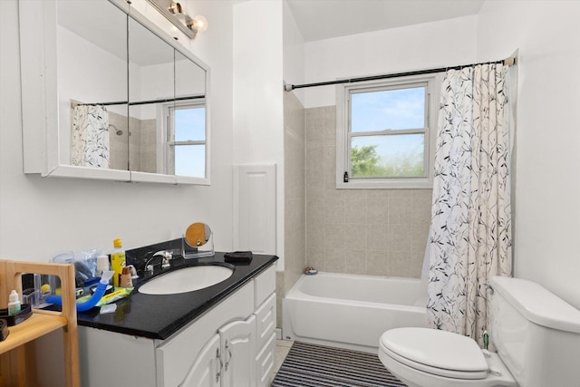 415 Fremont St, Lemont, IL 60439 - full bath featuring toilet, vanity, and shower / tub combo with curtain