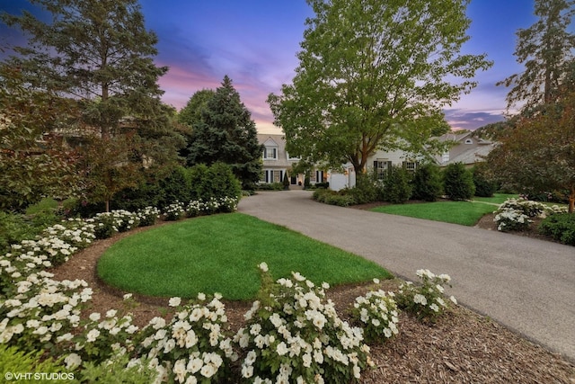 400 Saint Andrews Ln, Gurnee, IL 60031 - view of front of property with a front lawn