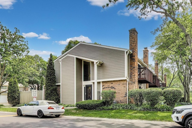 107 W Brighton Pl, Mount Prospect, IL 60056 - photo 1