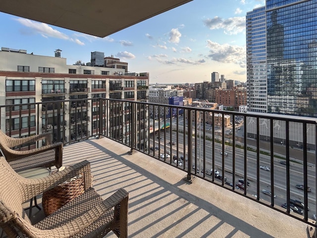 210 S Desplaines St Unit 1410, Chicago, IL 60661 - balcony featuring a city view