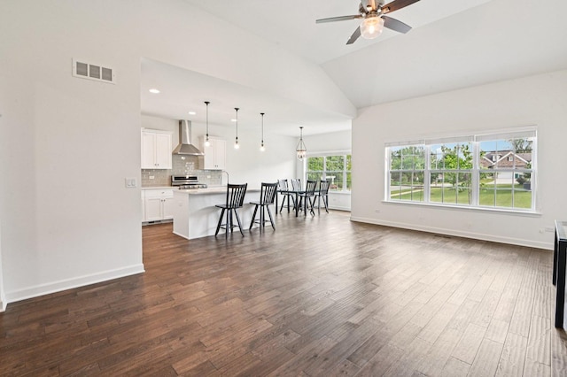 1518 128th St, Lemont, IL 60439 - living area featuring lofted ceiling, a ceiling fan, dark wood-style floors, and recessed lighting