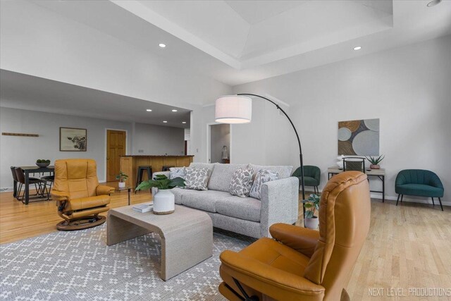 1614 Orth Dr, Wheaton, IL 60189 - living area featuring wood finished floors, a raised ceiling, and recessed lighting