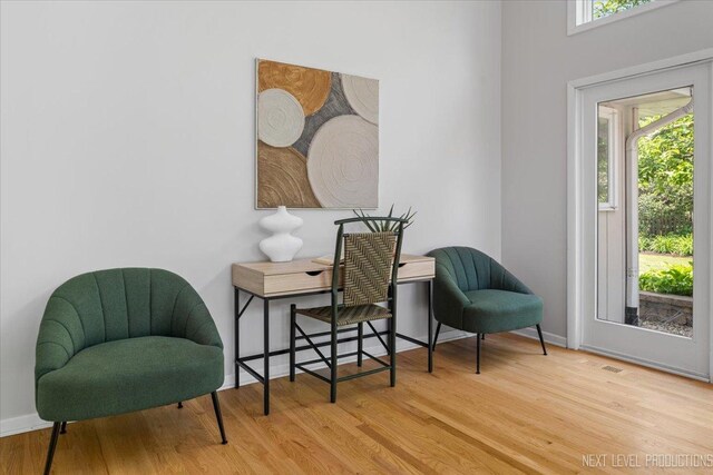 1614 Orth Dr, Wheaton, IL 60189 - sitting room featuring wood finished floors and baseboards