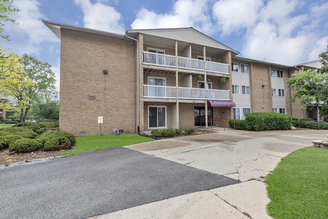 940 Beau Dr Unit 202, Des Plaines, IL 60016 - view of apartment building / complex