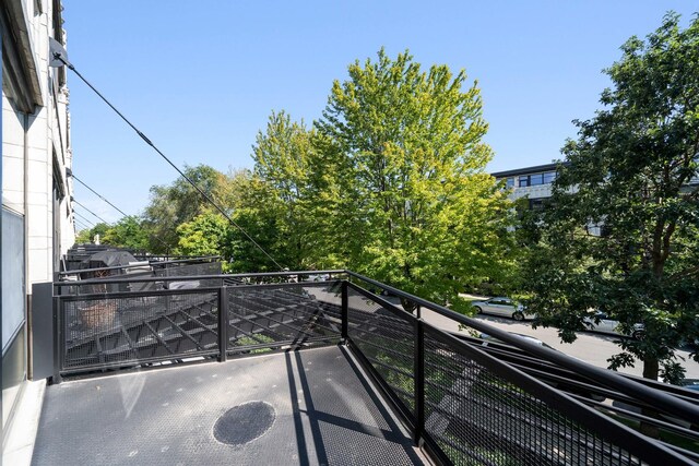 1150 W 15th St Unit 232, Chicago, IL 60608 - view of balcony
