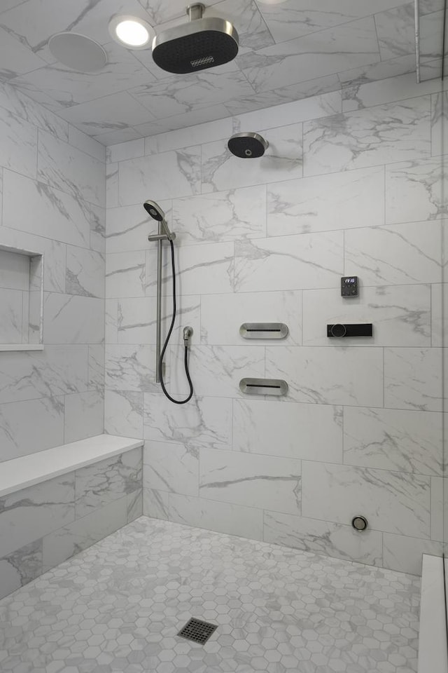 845 Tulip Ln, Naperville, IL 60540 - full bathroom featuring a tile shower