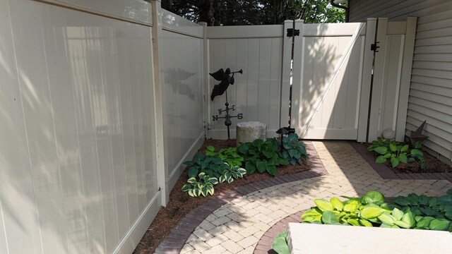 873 Beauchamp Ave, Manteno, IL 60950 - view of yard with a gate